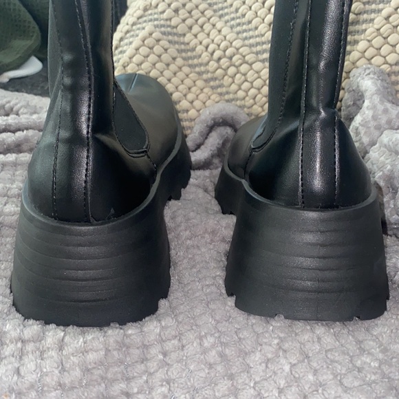 NWOT Asos Chunky Black Platform Mid-Thigh Combat Boots Size 7 - Picture 3 of 8